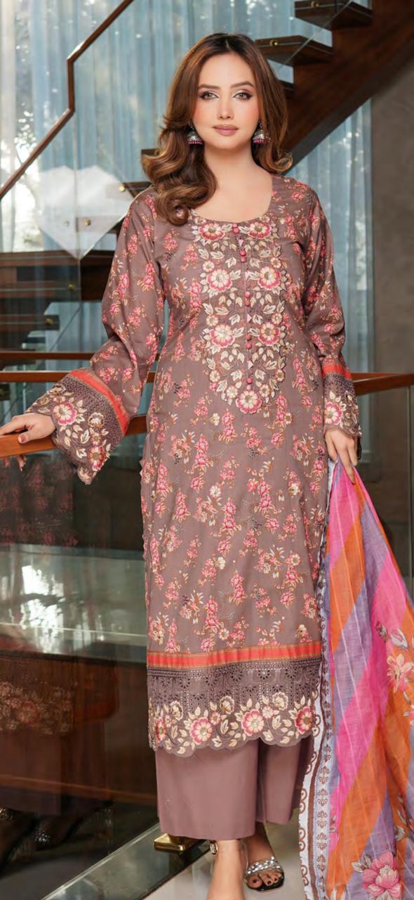 muneera desighner